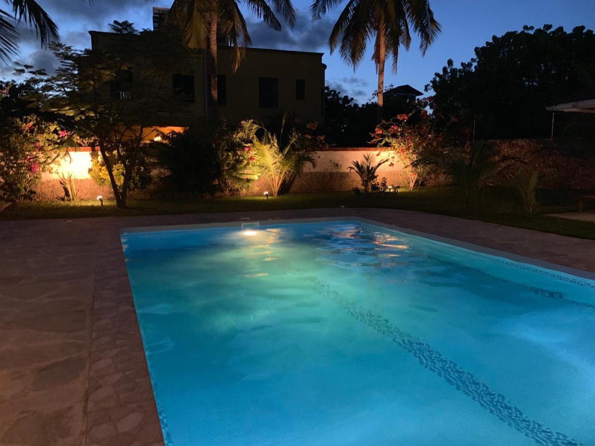 Lions Home Praia de Diani Exterior foto