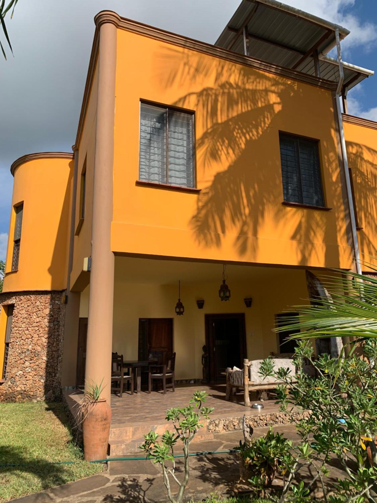 Lions Home Praia de Diani Exterior foto