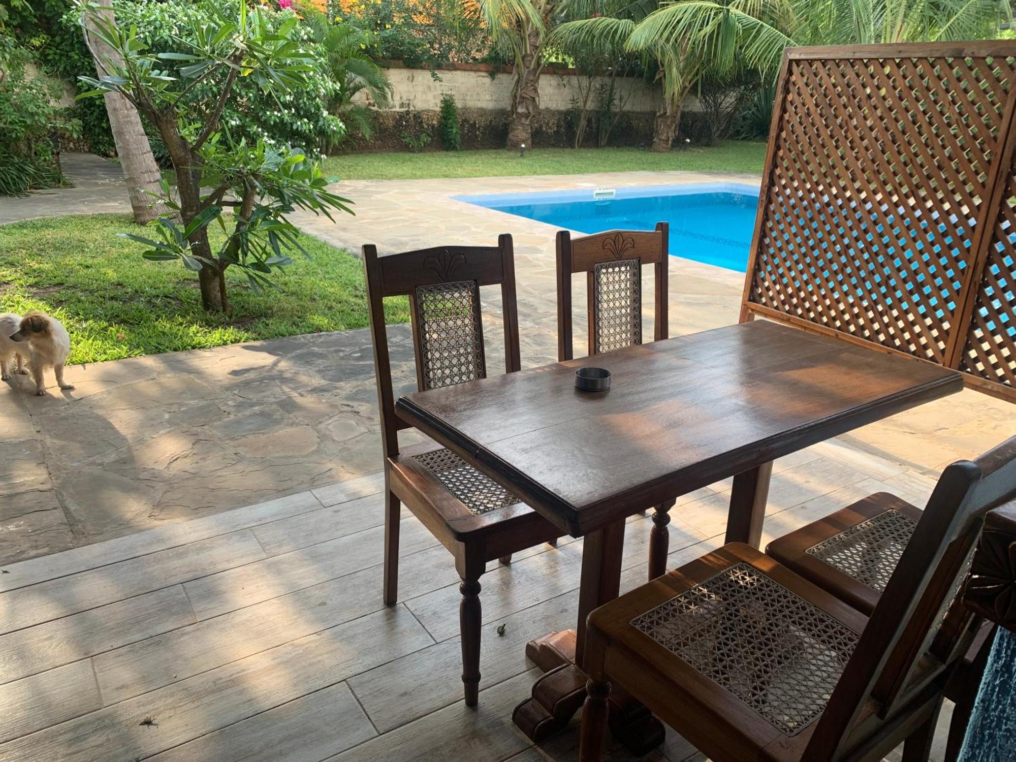 Lions Home Praia de Diani Exterior foto